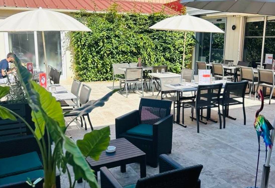 La Terrasse Du Tennis - restaurant FEUCHEROLLES - meilleur restaurant FEUCHEROLLES